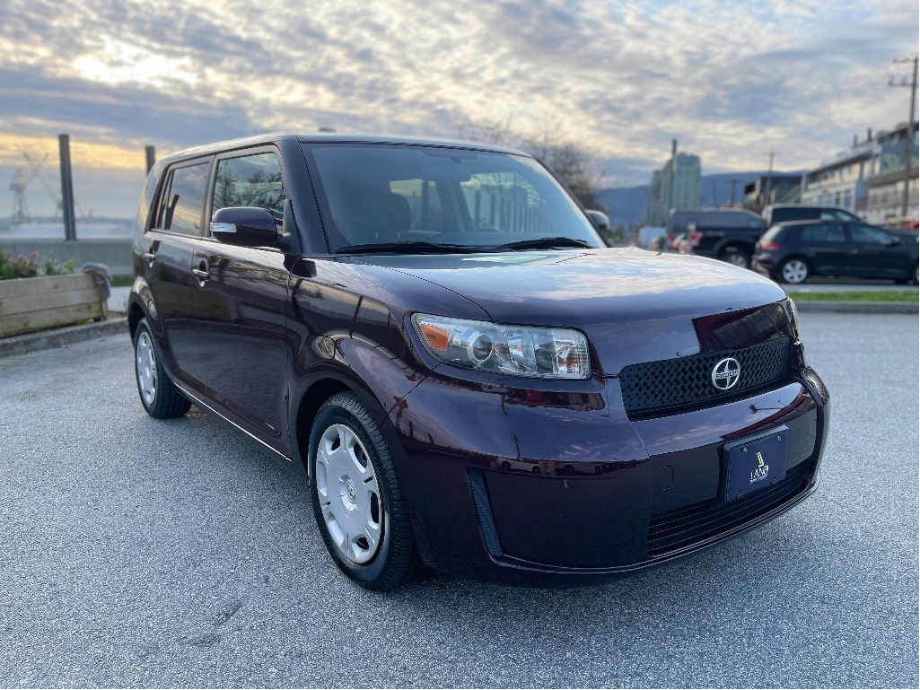 シーロン 2009 Scion xB | $14,200 | 85,124 km | Gas Wagon for sale by