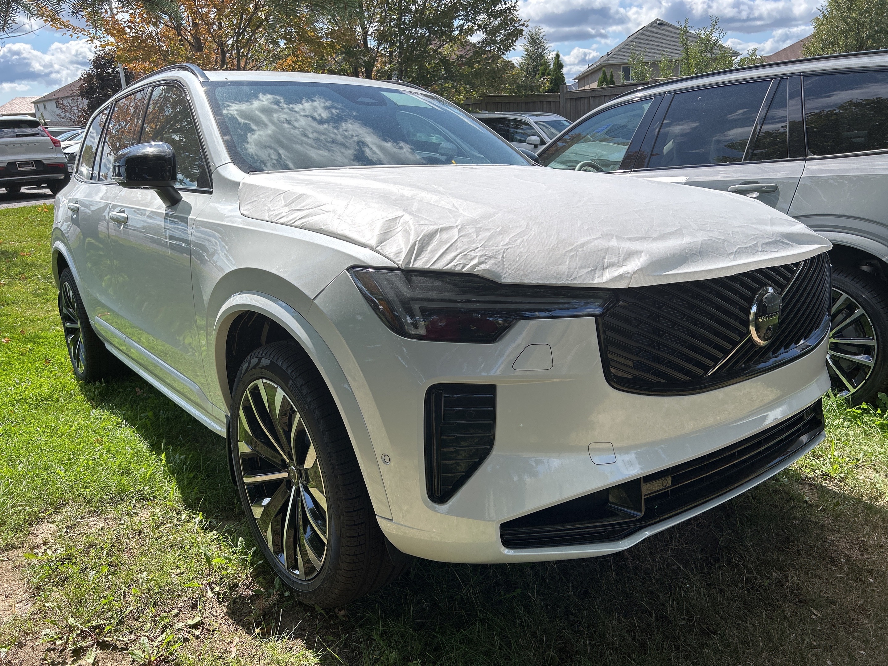 2026 Volvo XC90 T8 AWD Plus Dark Theme 7-Seater thumb 9