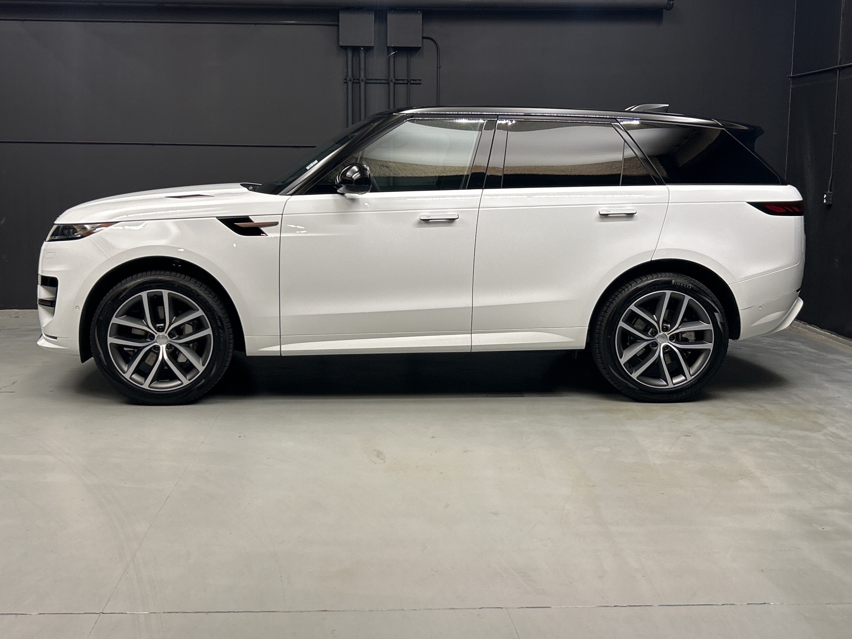 2025 Land Rover Range Rover Sport Dynamic SE thumb 26