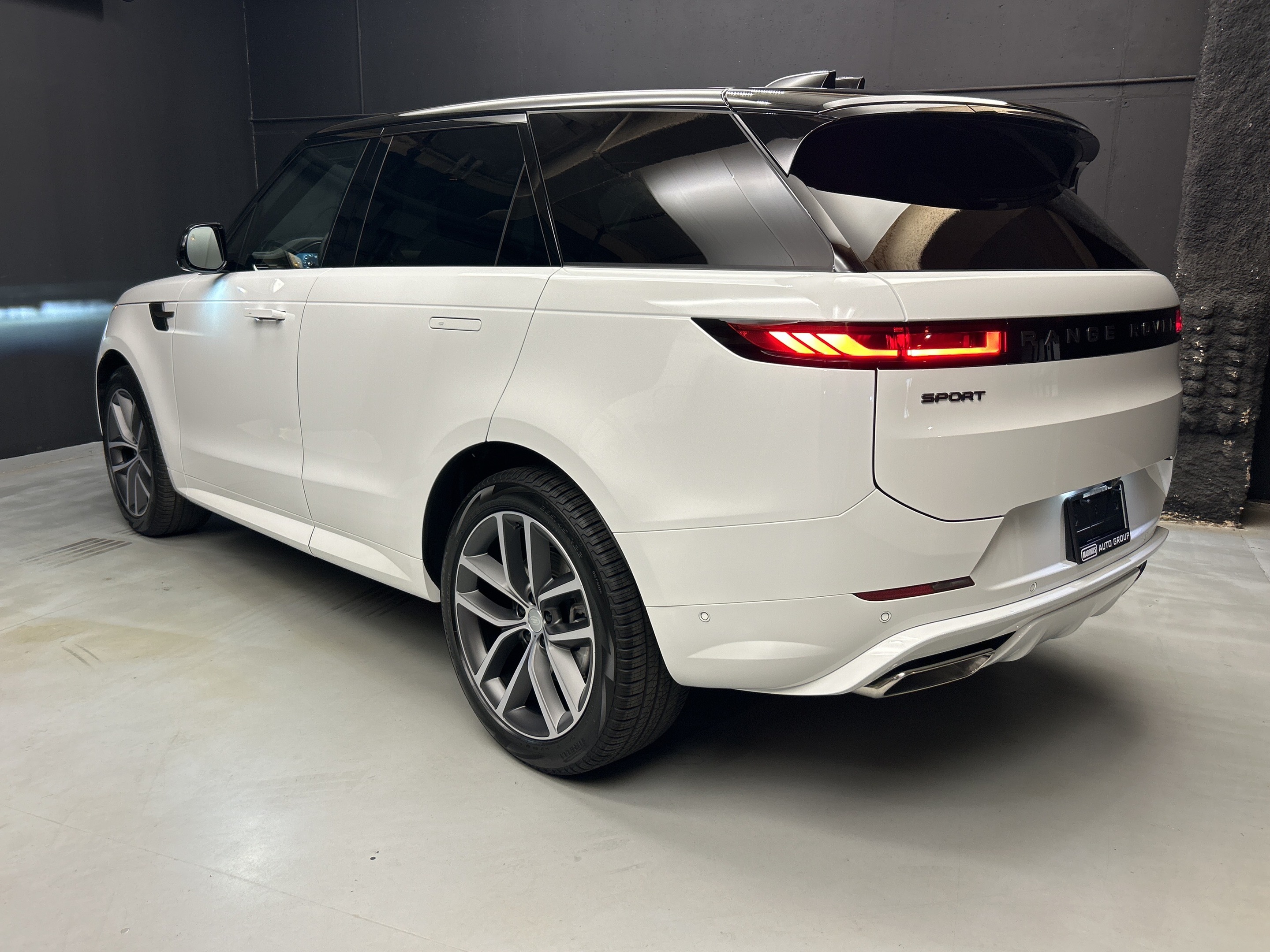 2025 Land Rover Range Rover Sport Dynamic SE thumb 27