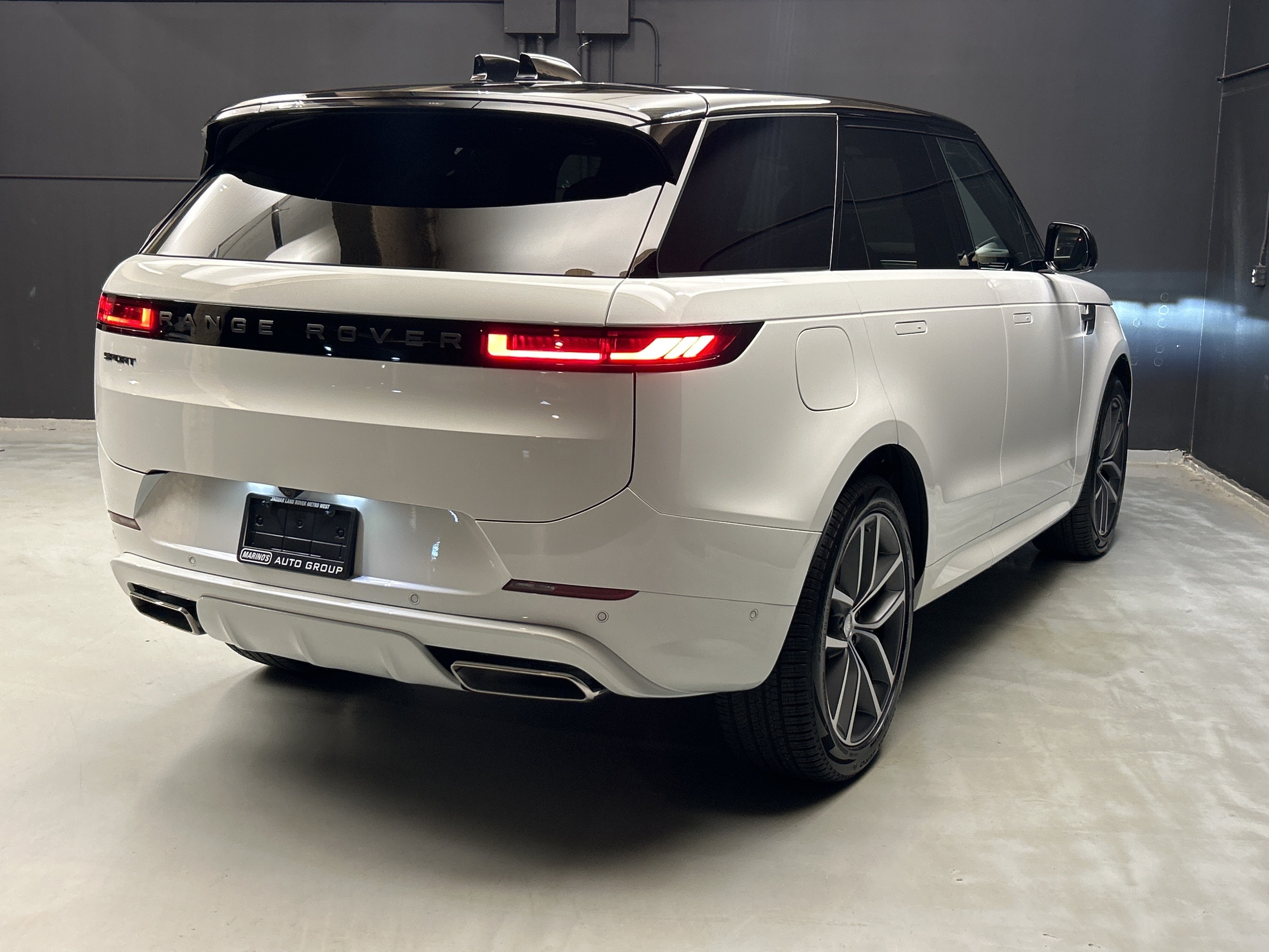 2025 Land Rover Range Rover Sport Dynamic SE thumb 29