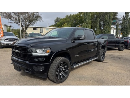 Ram 1500 Laramie 4x4 Crew Cab 5'7" Box DIESEL 3.0L