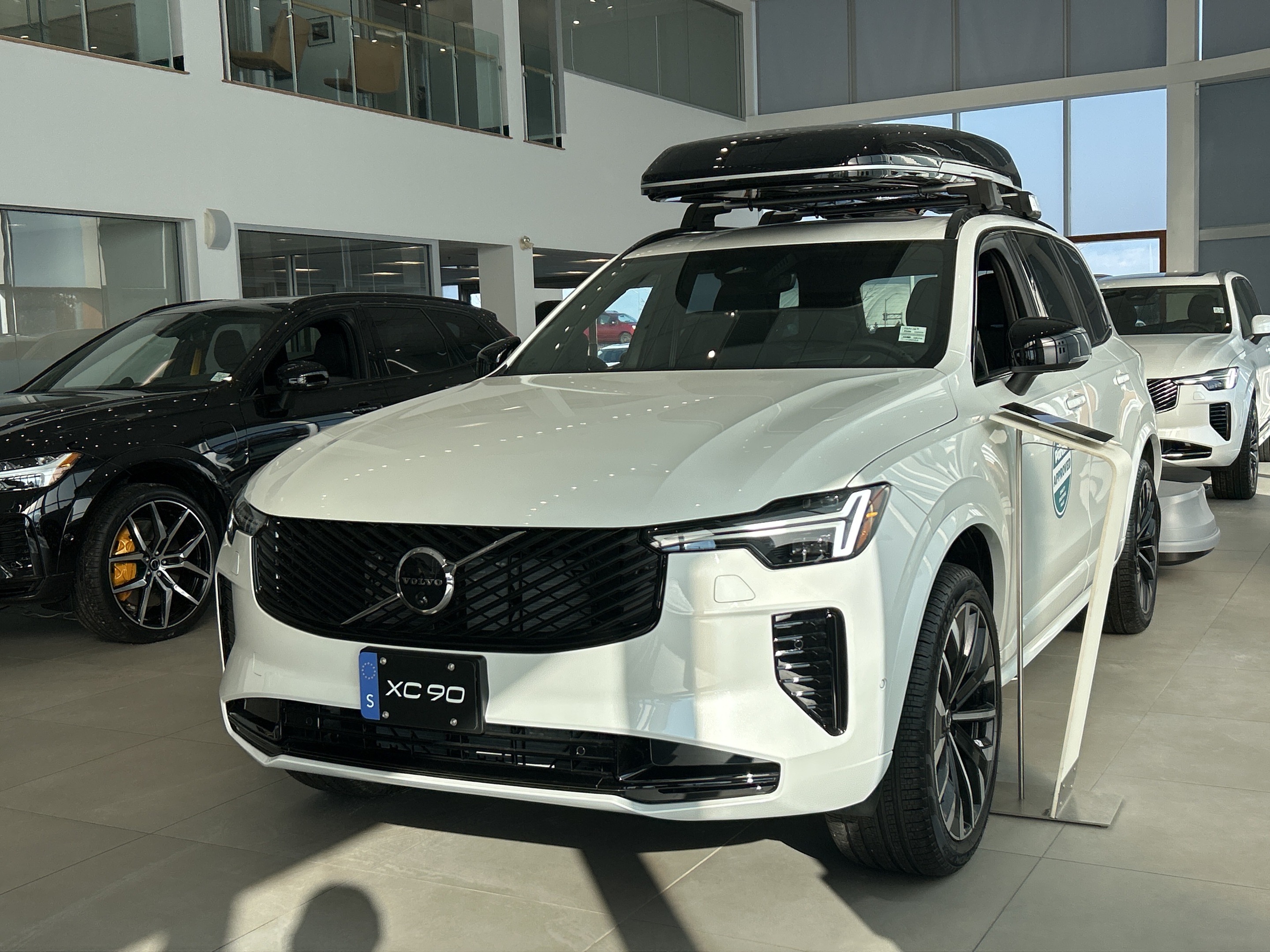 2026 Volvo XC90 B6 AWD Ultra Dark Theme 7-Seater thumb 7