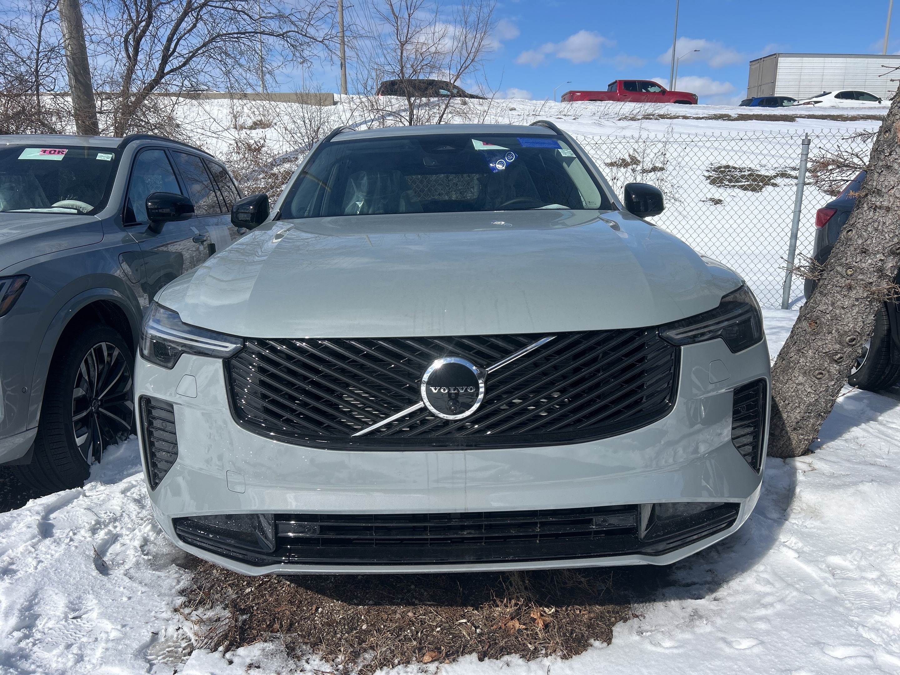 2026 Volvo XC90 B6 AWD Ultra Dark Theme 7-Seater thumb 11