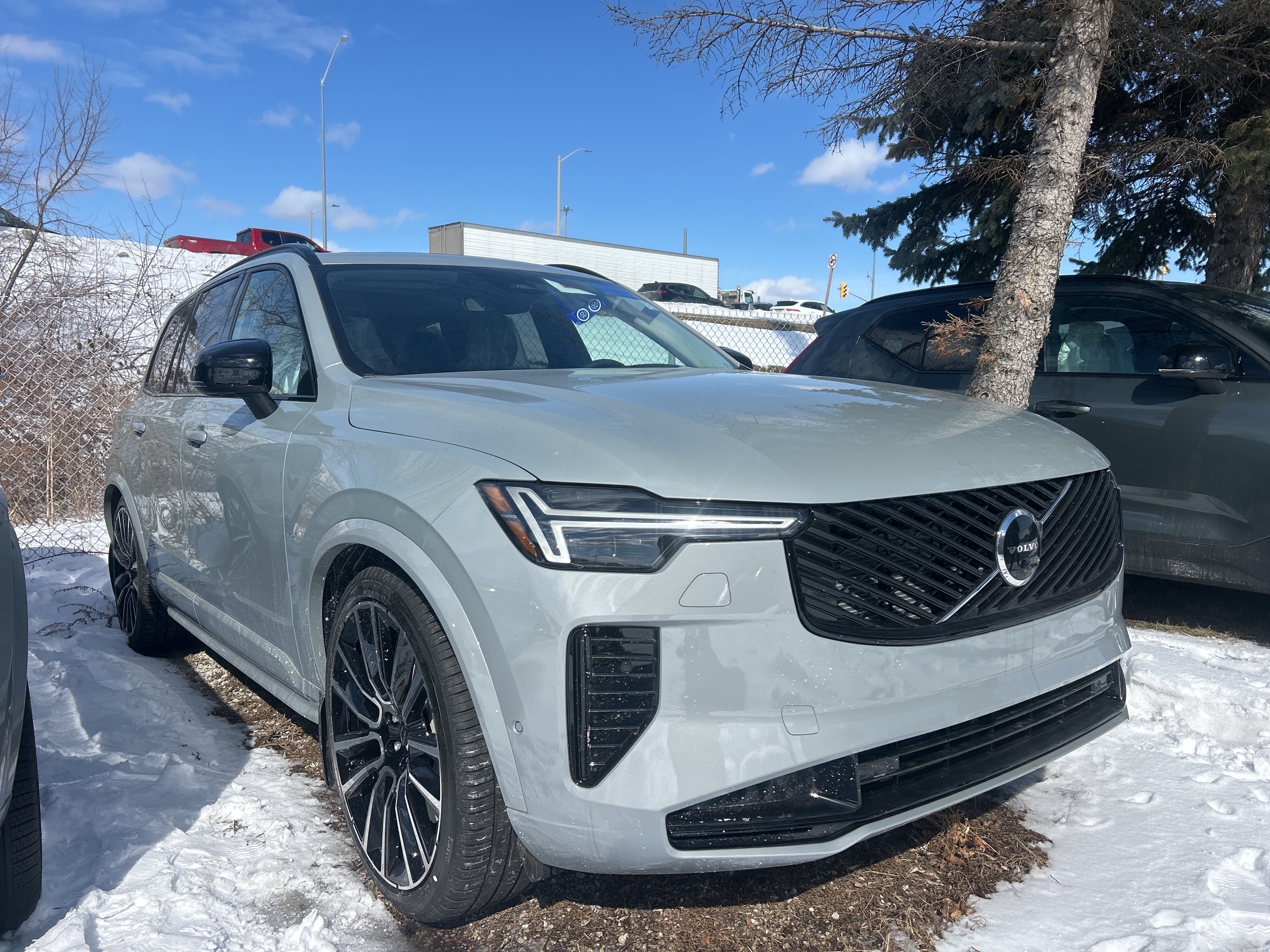 2026 Volvo XC90 B6 AWD Ultra Dark Theme 7-Seater thumb 10