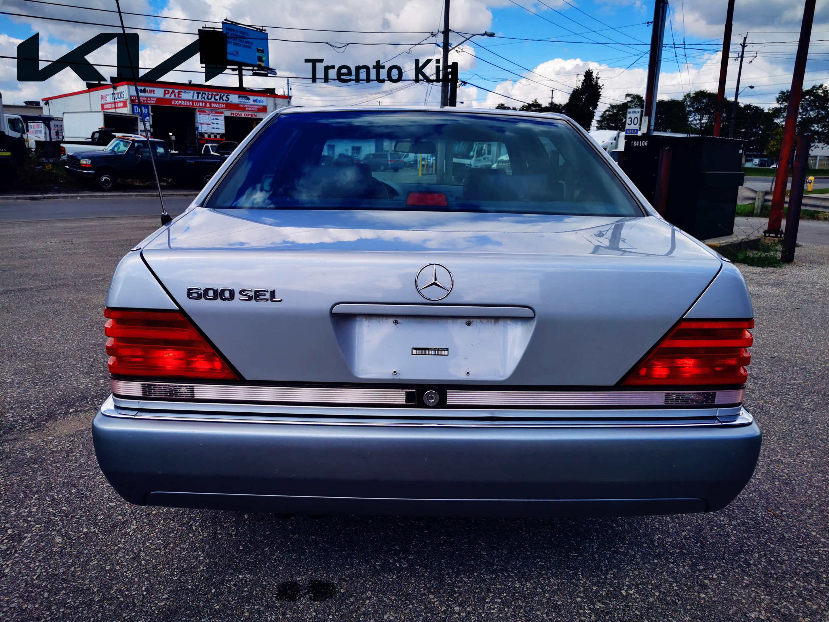 1992 Mercedes-Benz 600 Series | $19,500 | 63,027 km | Gas Sedan