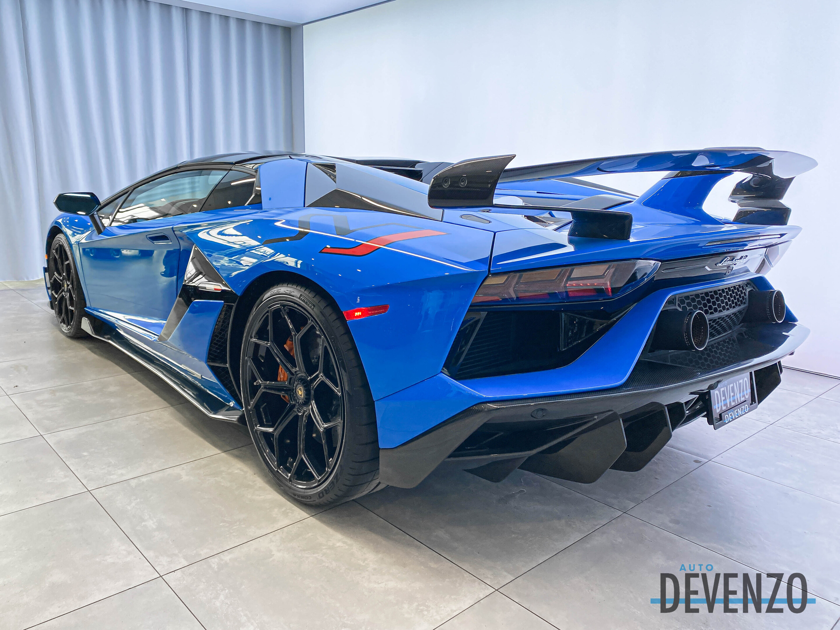 2021 Lamborghini Aventador | $1,499,995 | 1,400 km | Gas