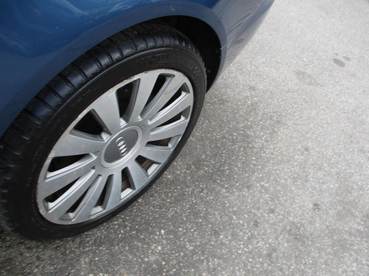 2005 Audi A6 4dr Sdn 4.2L quattro Auto thumb 7