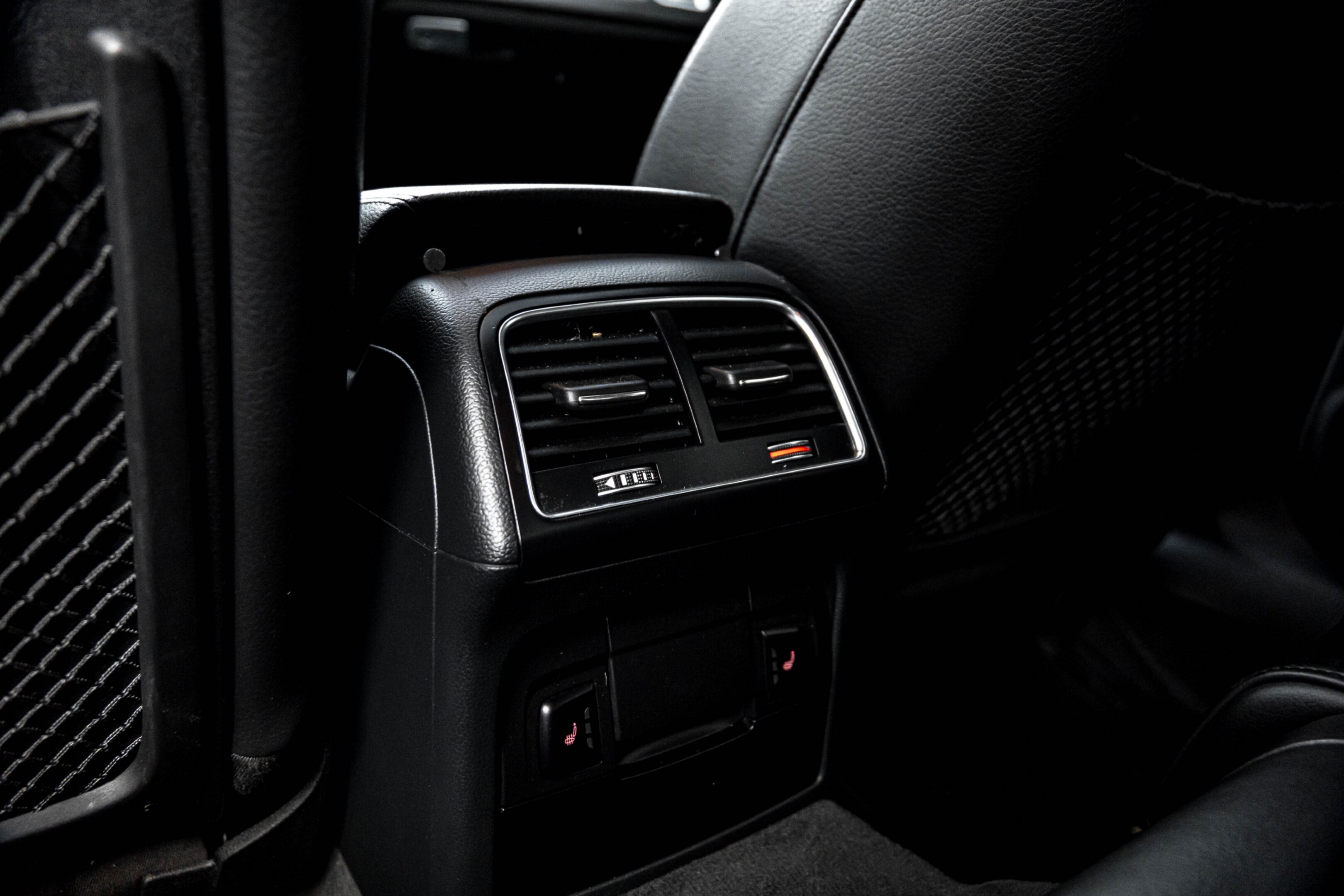 2016 Audi A4 4dr Sdn Auto Technik plus quattro thumb 20