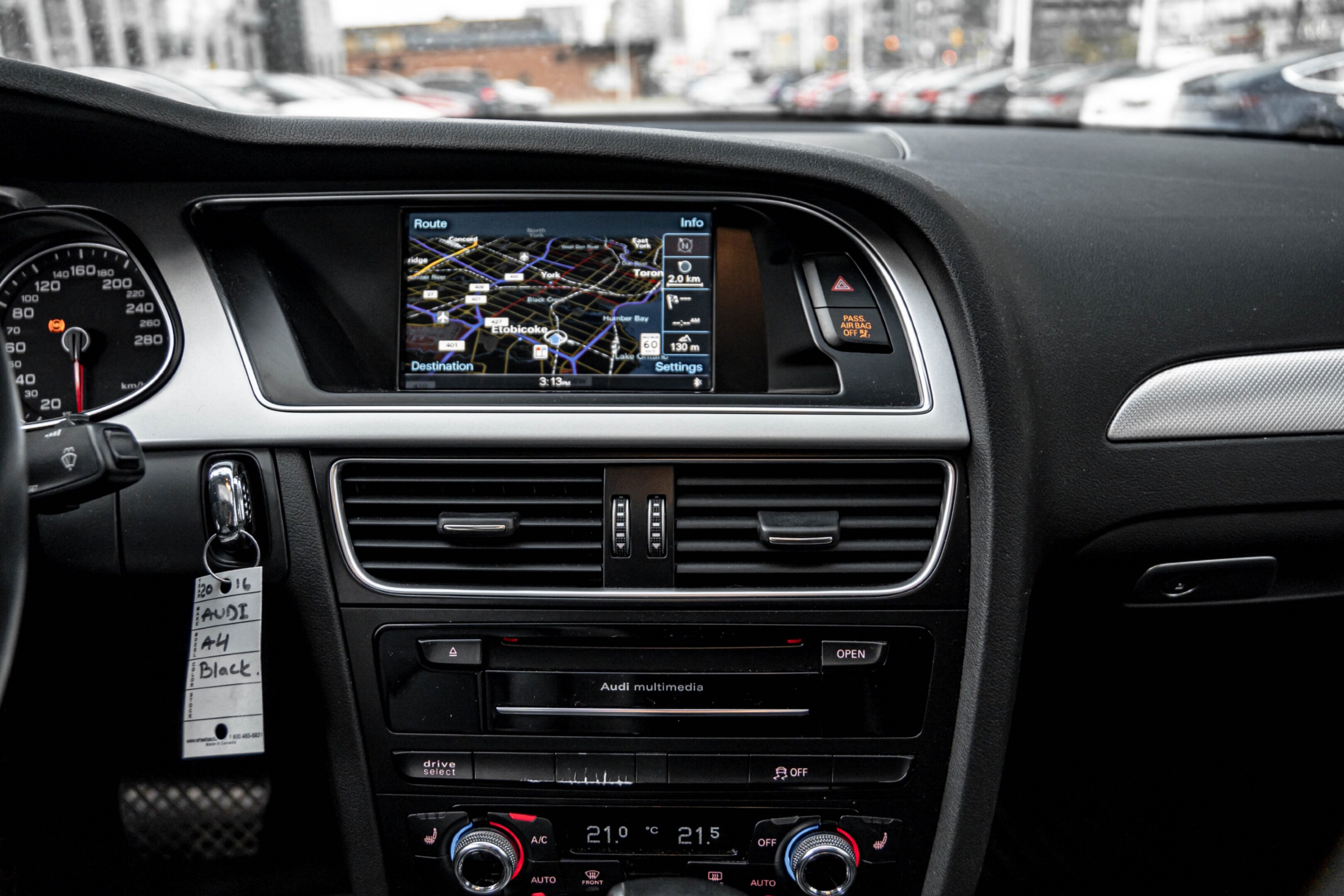 2016 Audi A4 4dr Sdn Auto Technik plus quattro thumb 26