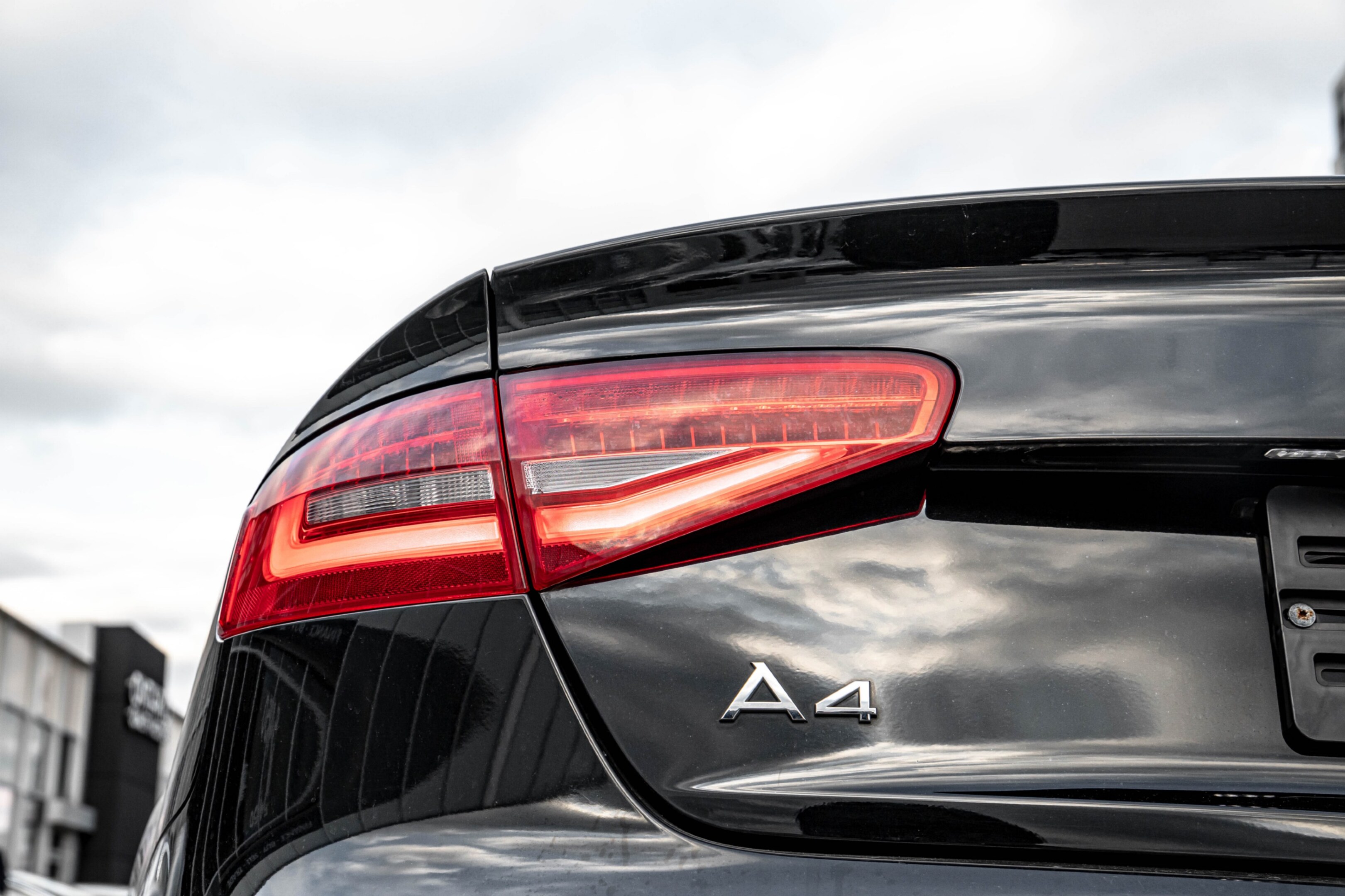 2016 Audi A4 4dr Sdn Auto Technik plus quattro thumb 10