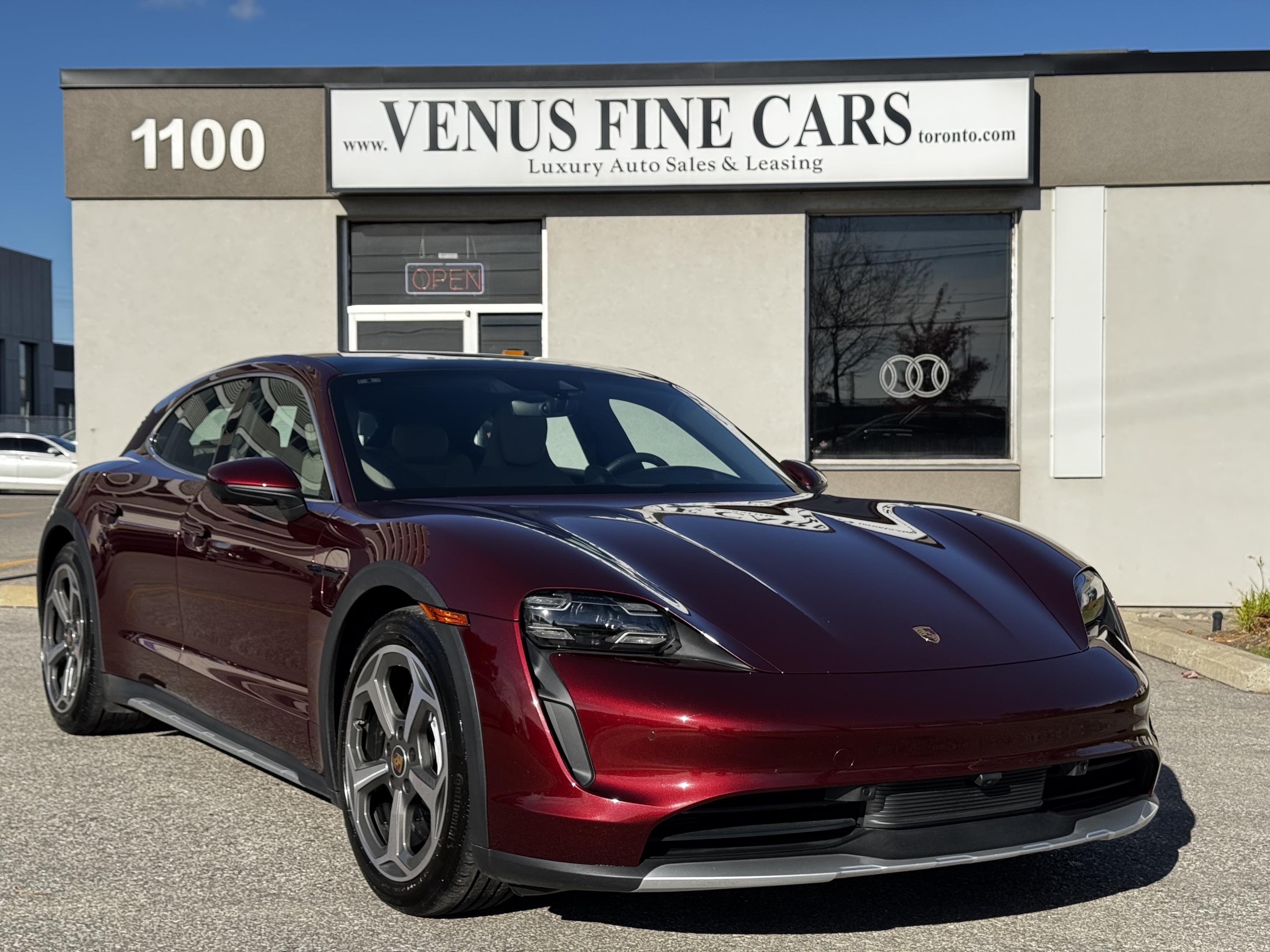 2023 Porsche Taycan 4S CROSS TURISMO! HIGHLY OPTIONED!