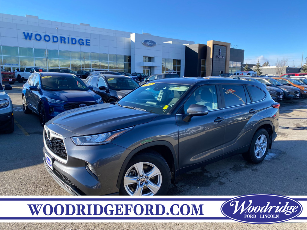 2023 Toyota Highlander LE - Calgary
