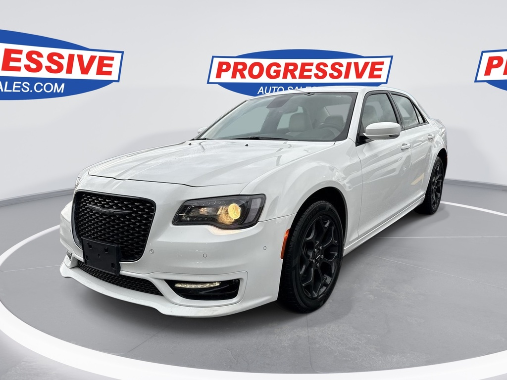 Chrysler 300s Gas Typenull