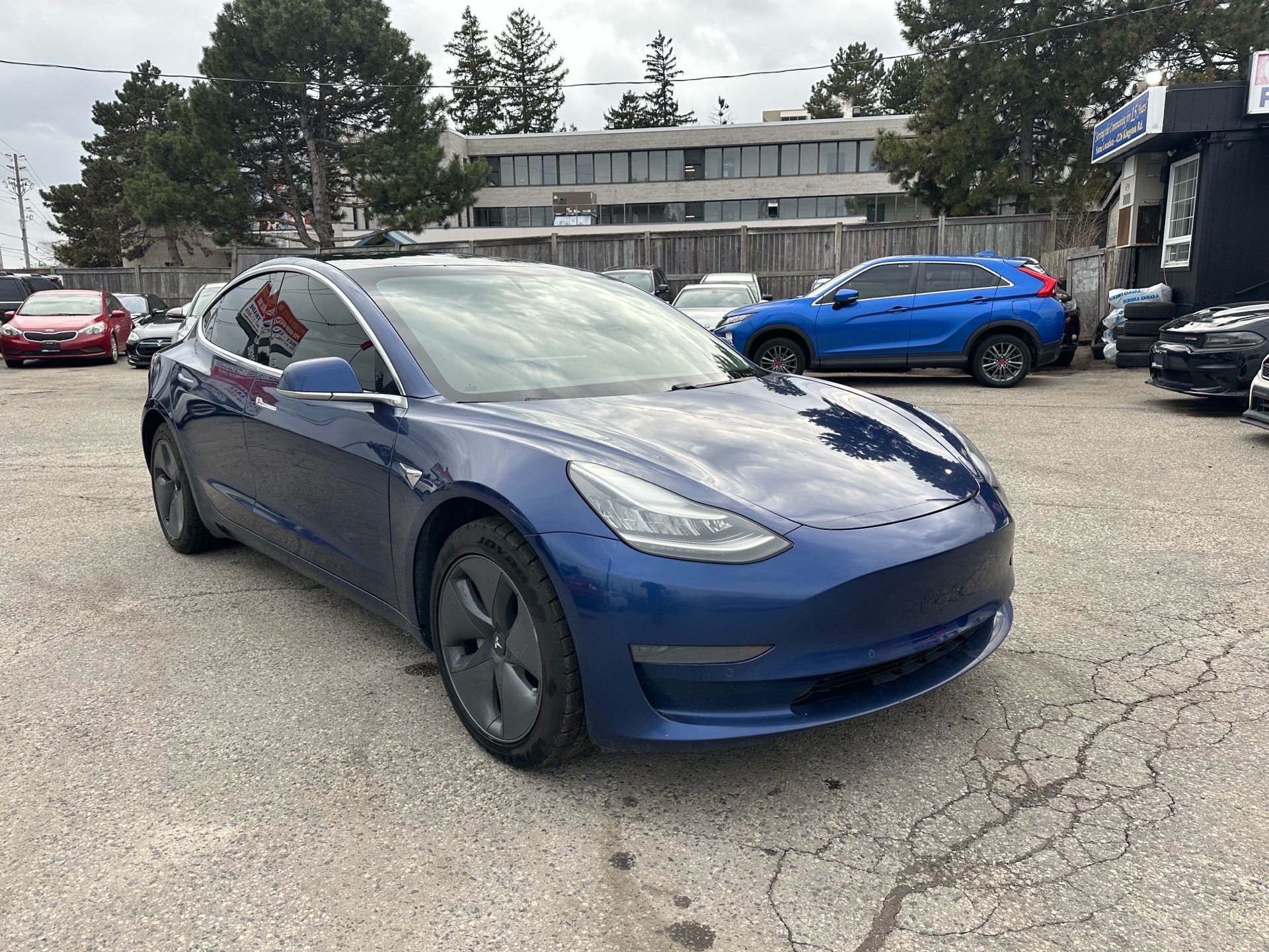 2019 Tesla Model 3 Standard Range thumb 8