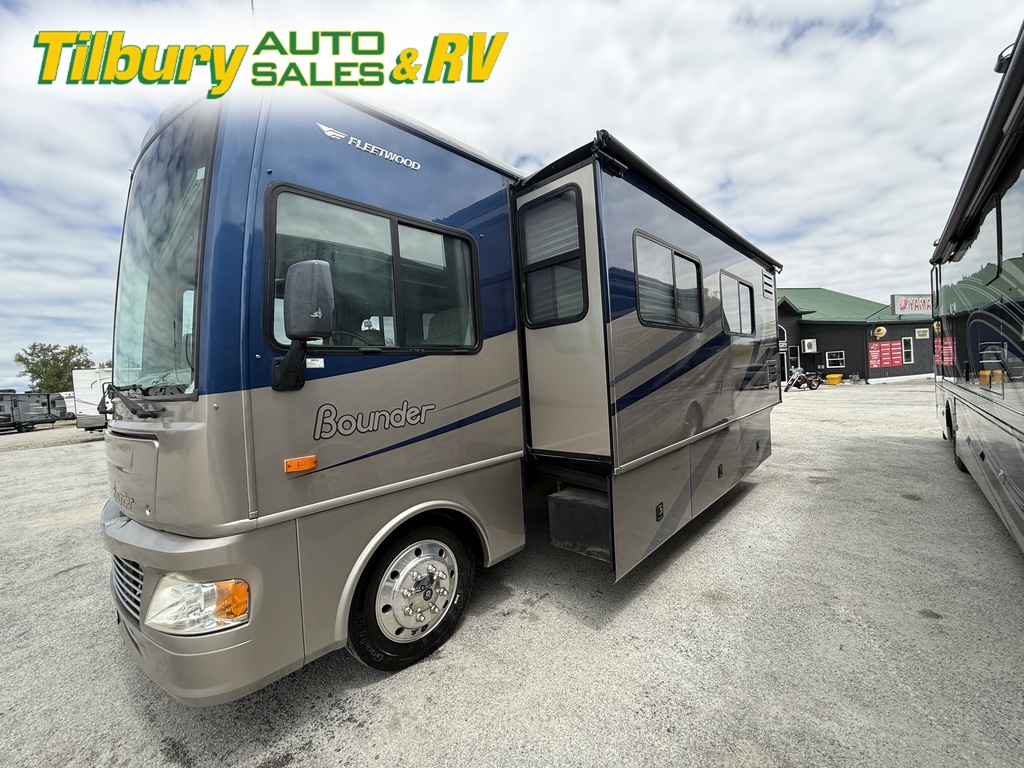 2008 Fleetwood Bounder | $69,999 | 77,000 km | for sale by Tilbury Auto ...