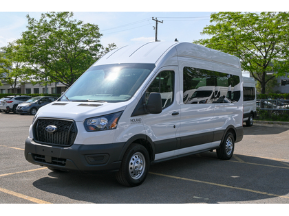 2025 Ford Transit Passenger Wagon $84,995 15,492 km Gas
