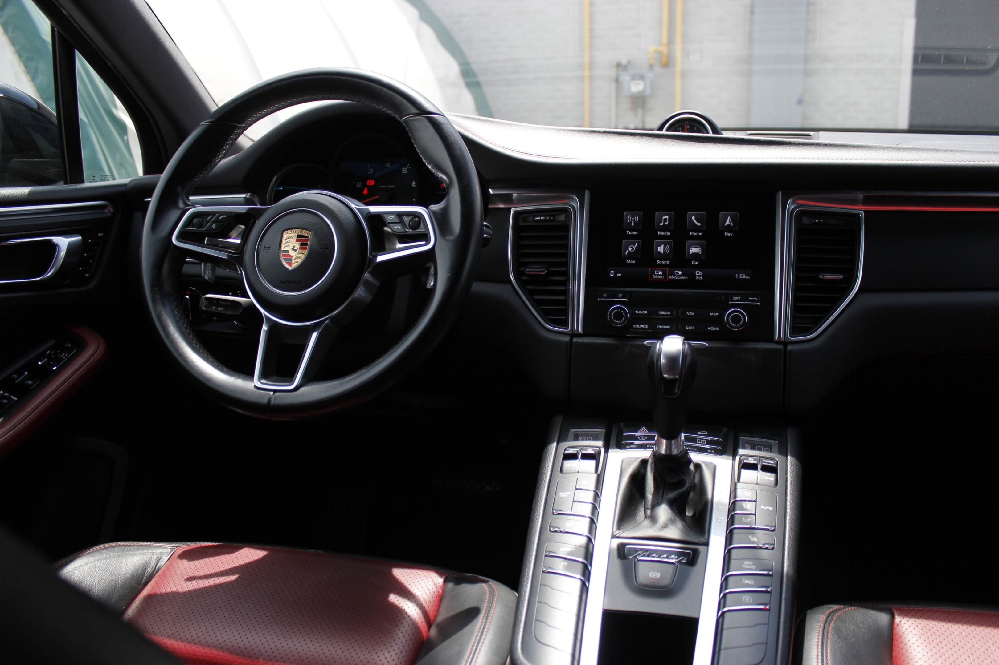 2018 Porsche Macan NO ACCIDENT|RED LEATHER|HEATED SEATS|V4 TURBO|PANO thumb 14