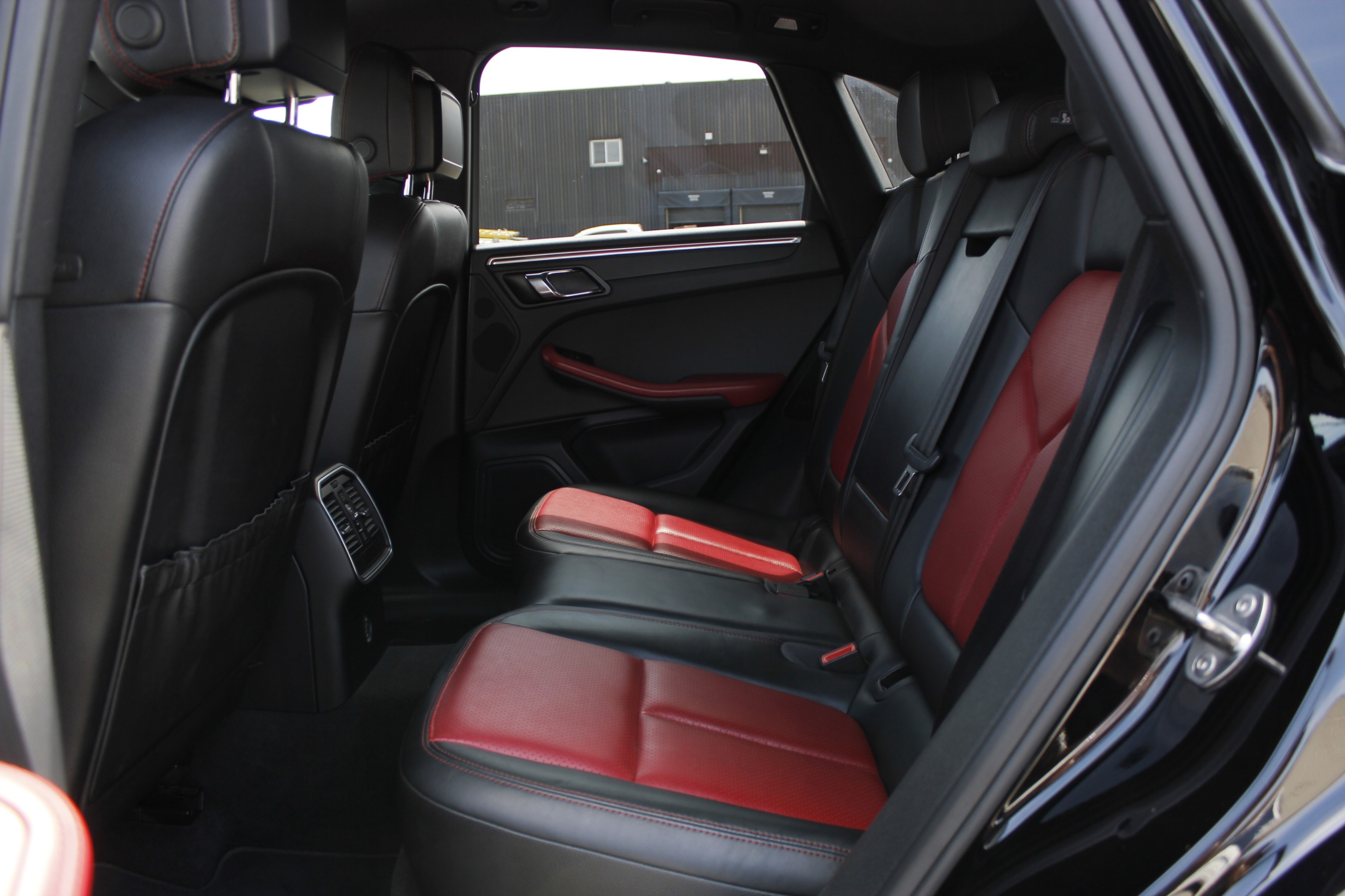 2018 Porsche Macan NO ACCIDENT|RED LEATHER|HEATED SEATS|V4 TURBO|PANO thumb 31