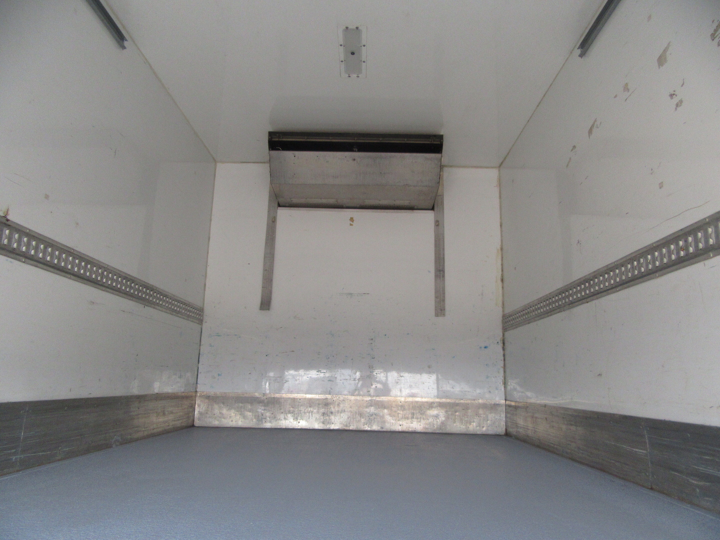 2020 Isuzu NRR NRR DIESEL 14FT THERMO KING T-580R LOW TEMP REEFE alt 4