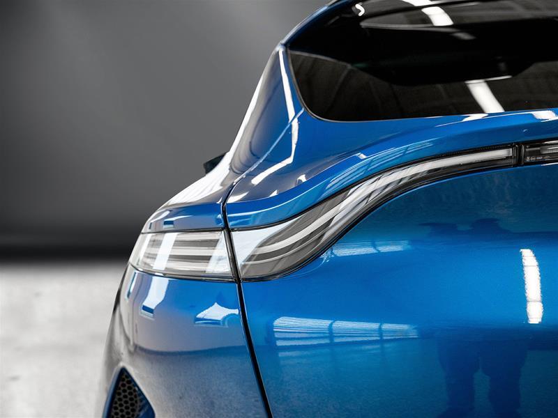 2023 Aston Martin DBX 4,000 cc 8 cyl thumb 8