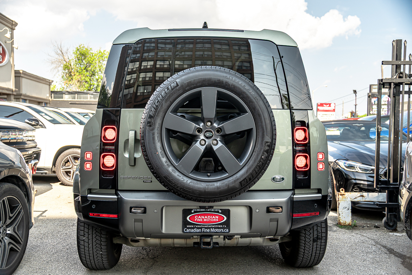 2022 Land Rover Defender X-DYNAMIC SE 90 AWD| CLEAN CARFAX | ONE OWNER | PA thumb 8