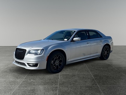 Chrysler 300 Touring L / Heated and cooled leather Seats