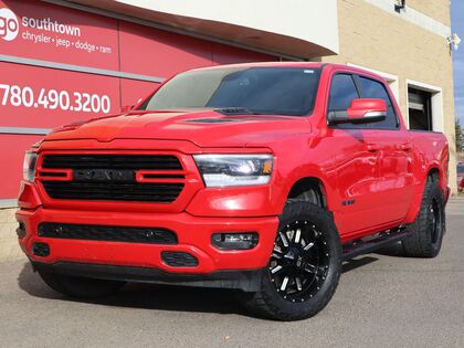 Ram 1500 SPORT - 5.7L HEMI V8 , 4X4 , 8SPD AUTO , ONE OWNER