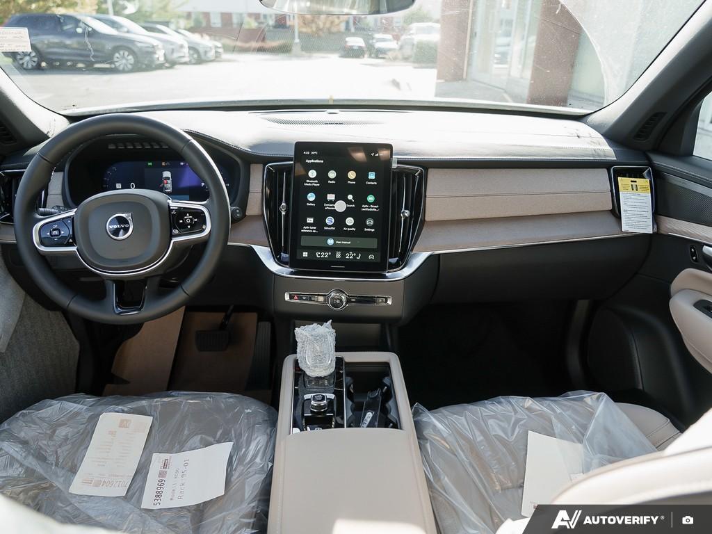2026 Volvo XC90 T8 AWD Plus Dark Theme 7-Seater thumb 25