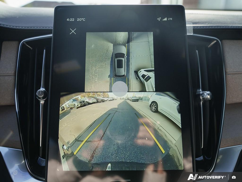2026 Volvo XC90 T8 AWD Plus Dark Theme 7-Seater thumb 27