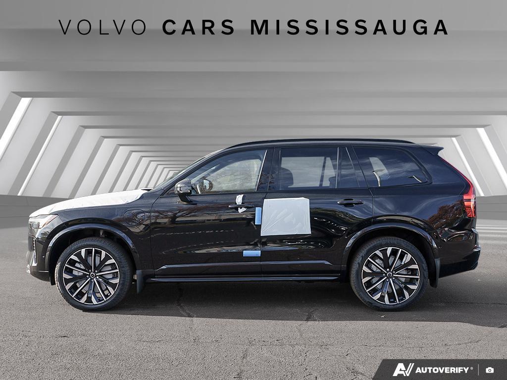 2026 Volvo XC90 T8 AWD Plus Dark Theme 7-Seater alt 3
