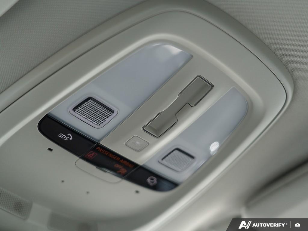 2026 Volvo XC90 B6 AWD Plus Bright Theme 7-Seater thumb 22