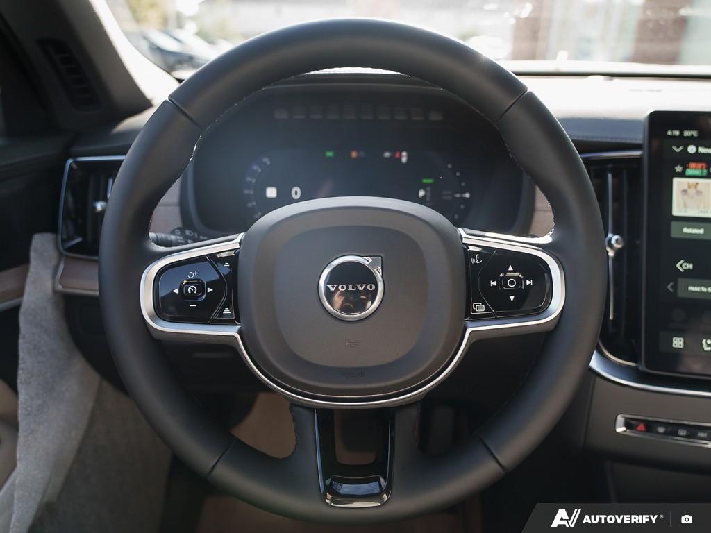 2026 Volvo XC90 T8 AWD Plus Dark Theme 7-Seater thumb 14