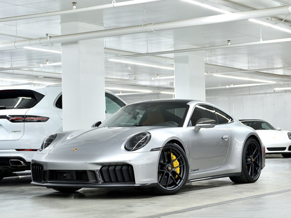 Porsche 911 Carrera 4 GTS Coupe