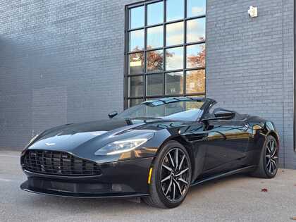 Aston Martin DB11 Volante