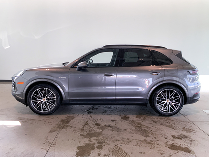 Porsche Cayenne e-Hybrid High Spec Demo w/ Wheel Set!