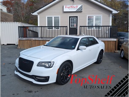 Chrysler 300 300S AWD | Leather | Roof | NAV | Alpine Audio