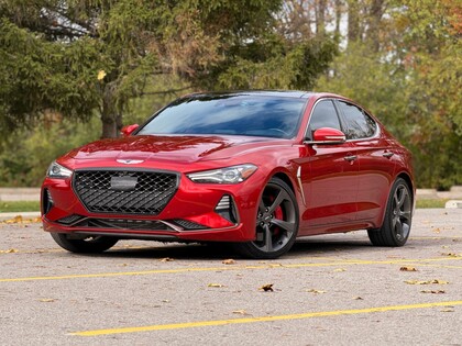 Genesis G70 3.3T Sport AWD