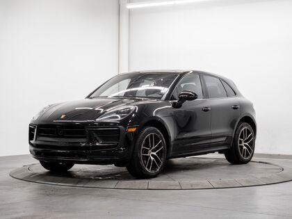 Porsche Macan | Low Mileage, All Wheel Drive, Panoramic roof
