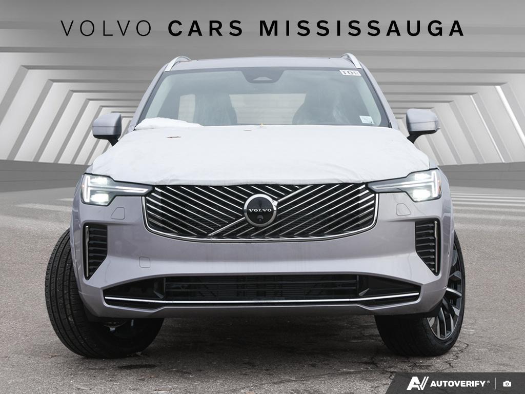 2026 Volvo XC90 B6 AWD Ultra Bright Theme 6-Seater alt 2