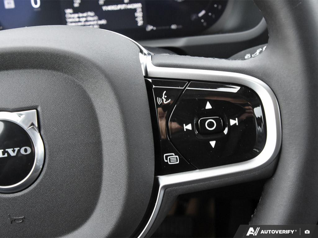2026 Volvo XC90 B6 AWD Ultra Bright Theme 6-Seater thumb 18