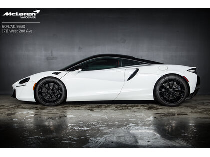 McLaren Artura TechLux