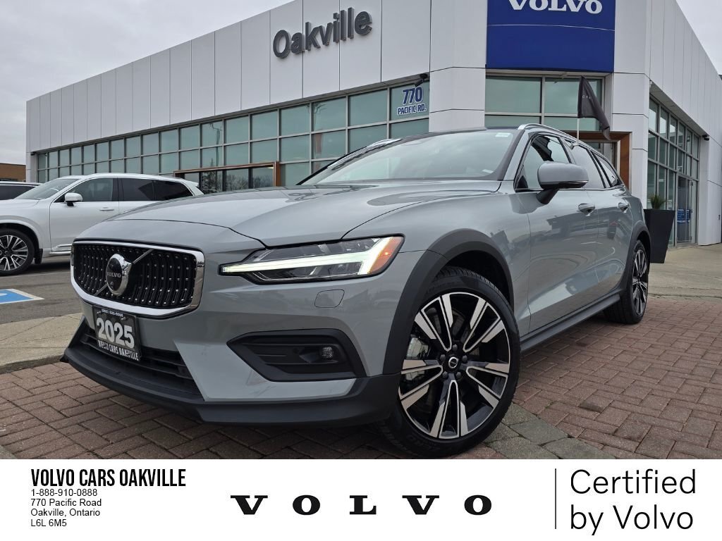 2025 Volvo V60 Cross Country | $59,999 | 21,383 km | Gas Station