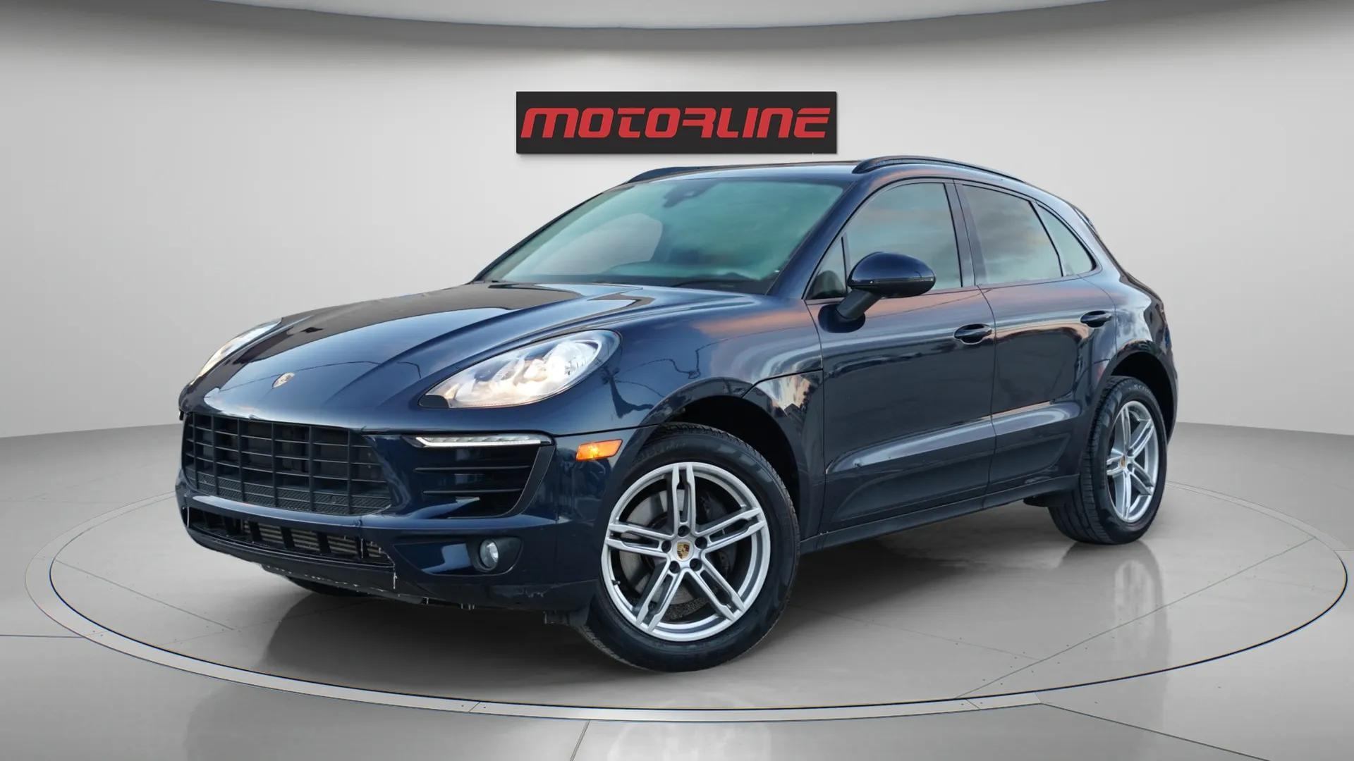 2018 Porsche Macan 2.0L Turbo|AWD|Clean Carfax|Panoramic Sunroof|Heat