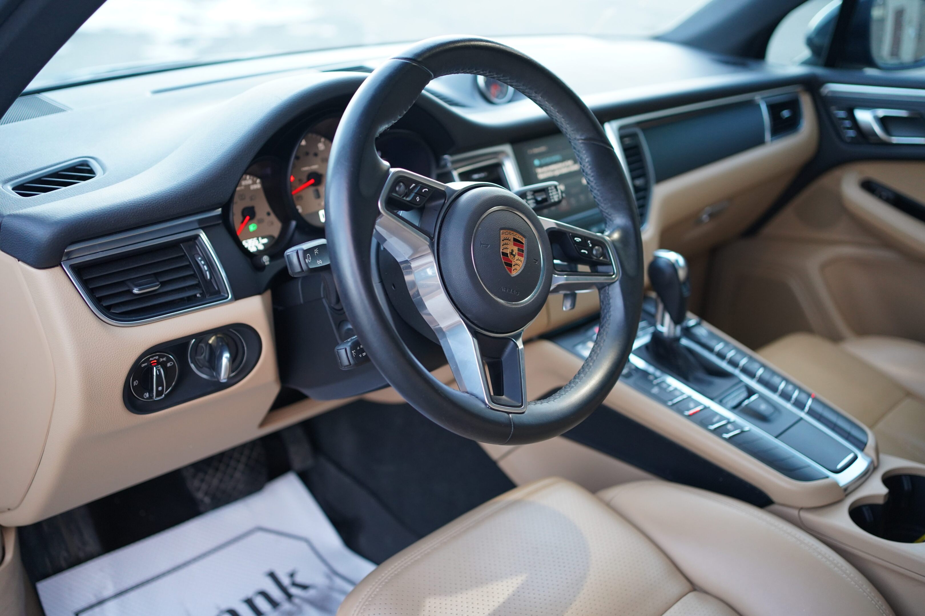 2018 Porsche Macan 2.0L Turbo|AWD|Clean Carfax|Panoramic Sunroof|Heat thumb 15