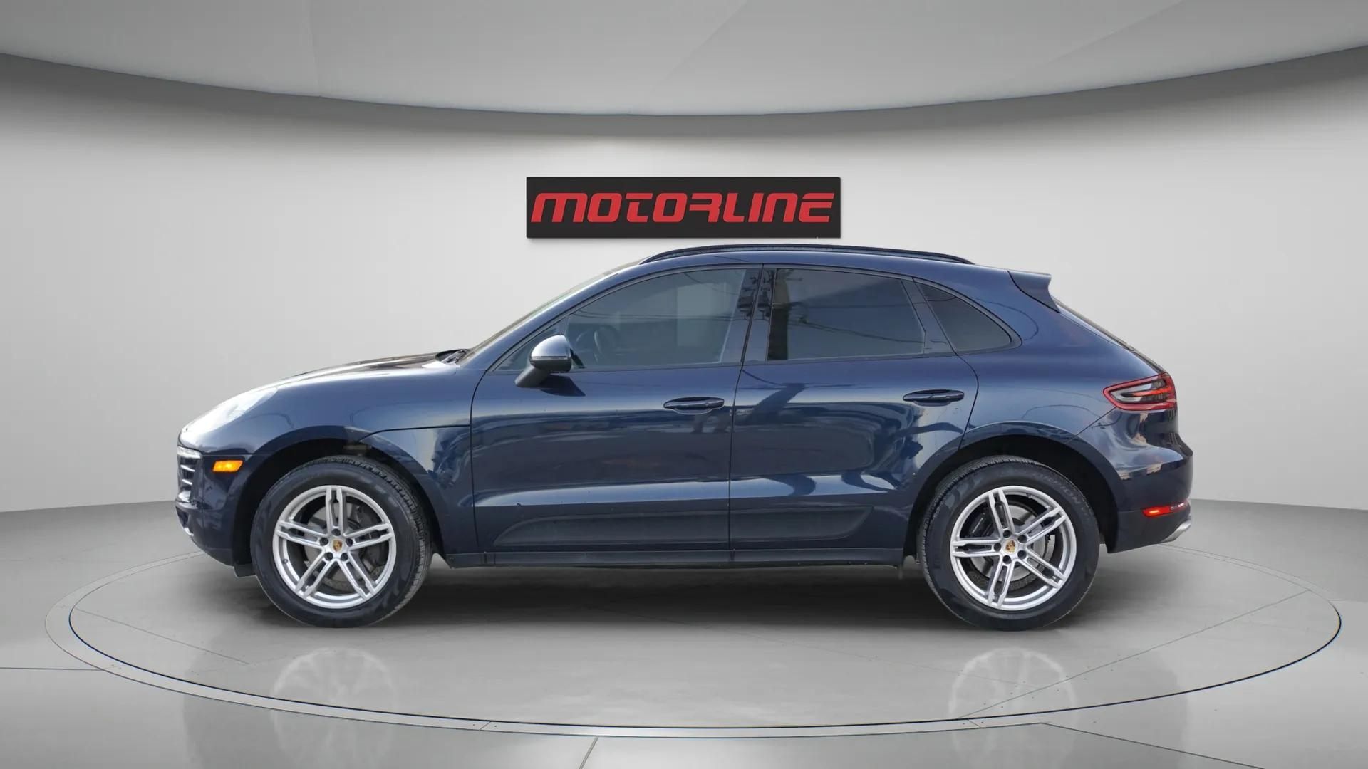 2018 Porsche Macan 2.0L Turbo|AWD|Clean Carfax|Panoramic Sunroof|Heat thumb 9