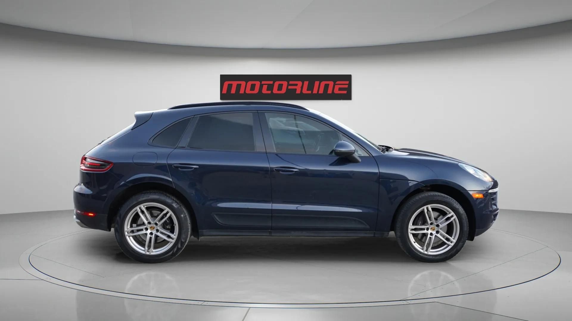 2018 Porsche Macan 2.0L Turbo|AWD|Clean Carfax|Panoramic Sunroof|Heat alt 5