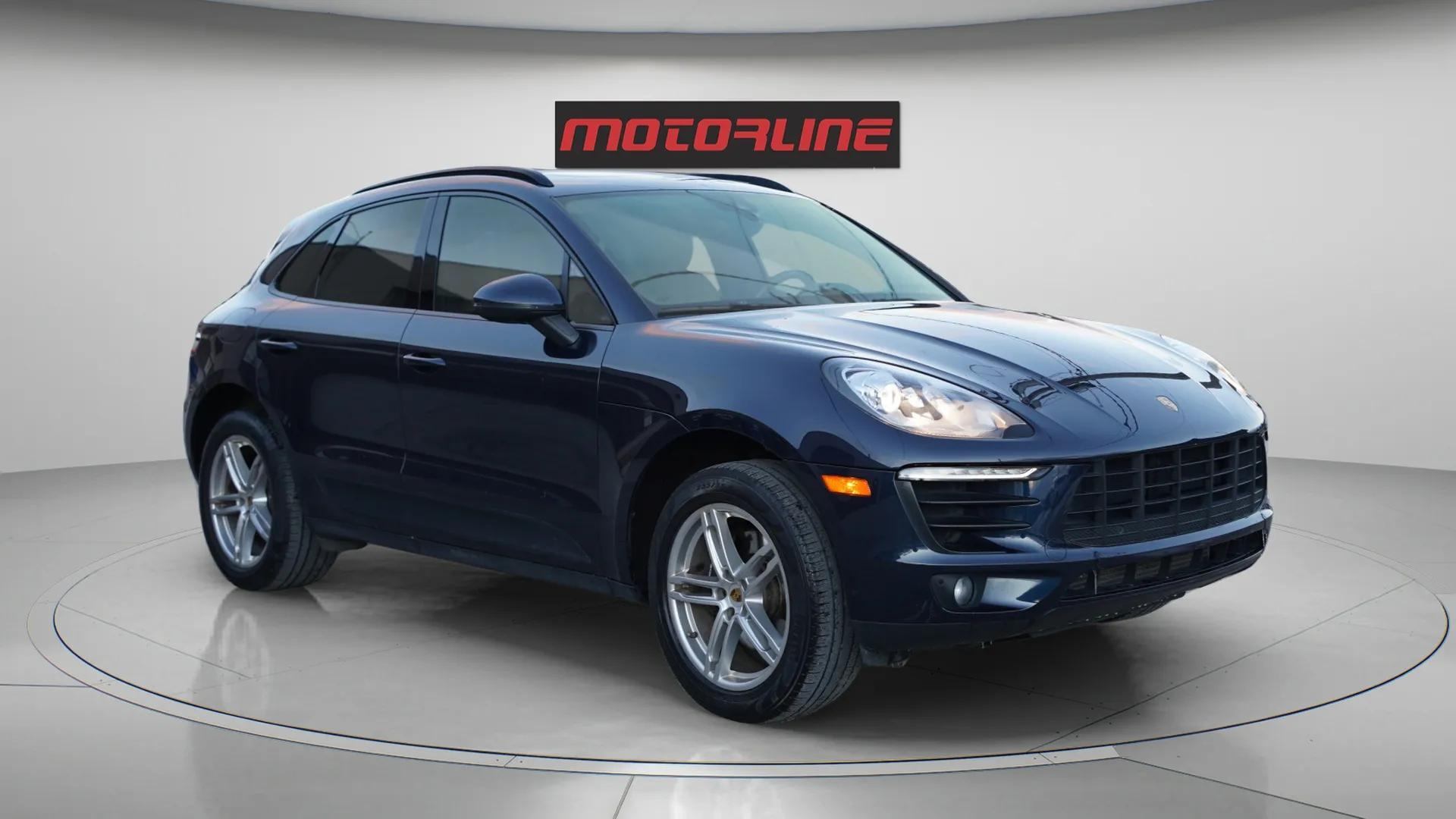 2018 Porsche Macan 2.0L Turbo|AWD|Clean Carfax|Panoramic Sunroof|Heat alt 4