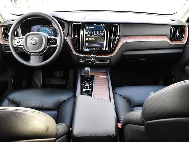 2024 Volvo XC60 Plus | Apple CarPlay | 360 Camera | Pilot Assist thumb 14