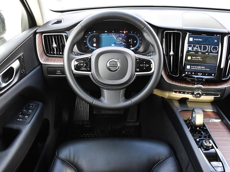 2024 Volvo XC60 Plus | Apple CarPlay | 360 Camera | Pilot Assist thumb 13